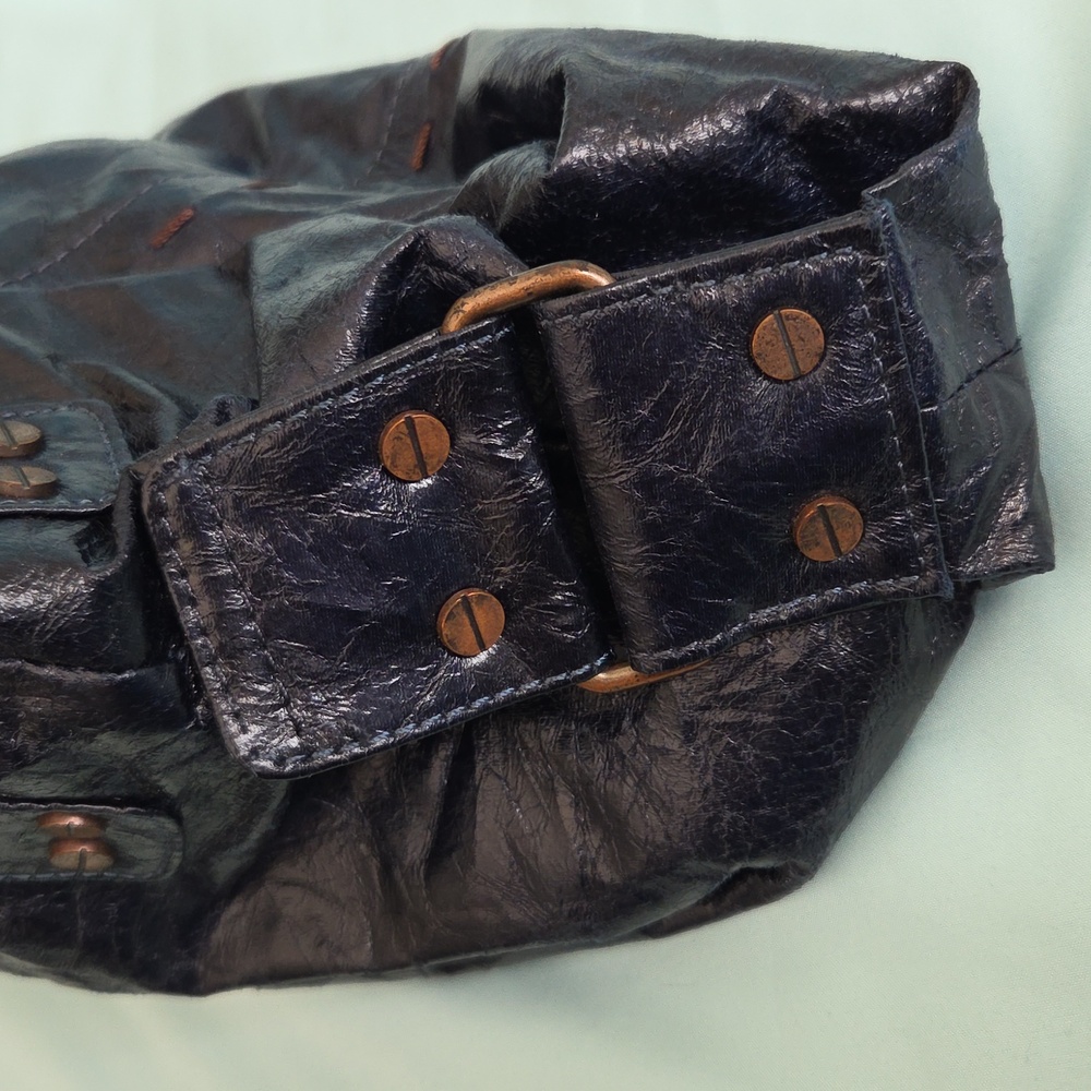 Matt & Nat Purse - Picture 7 of 8